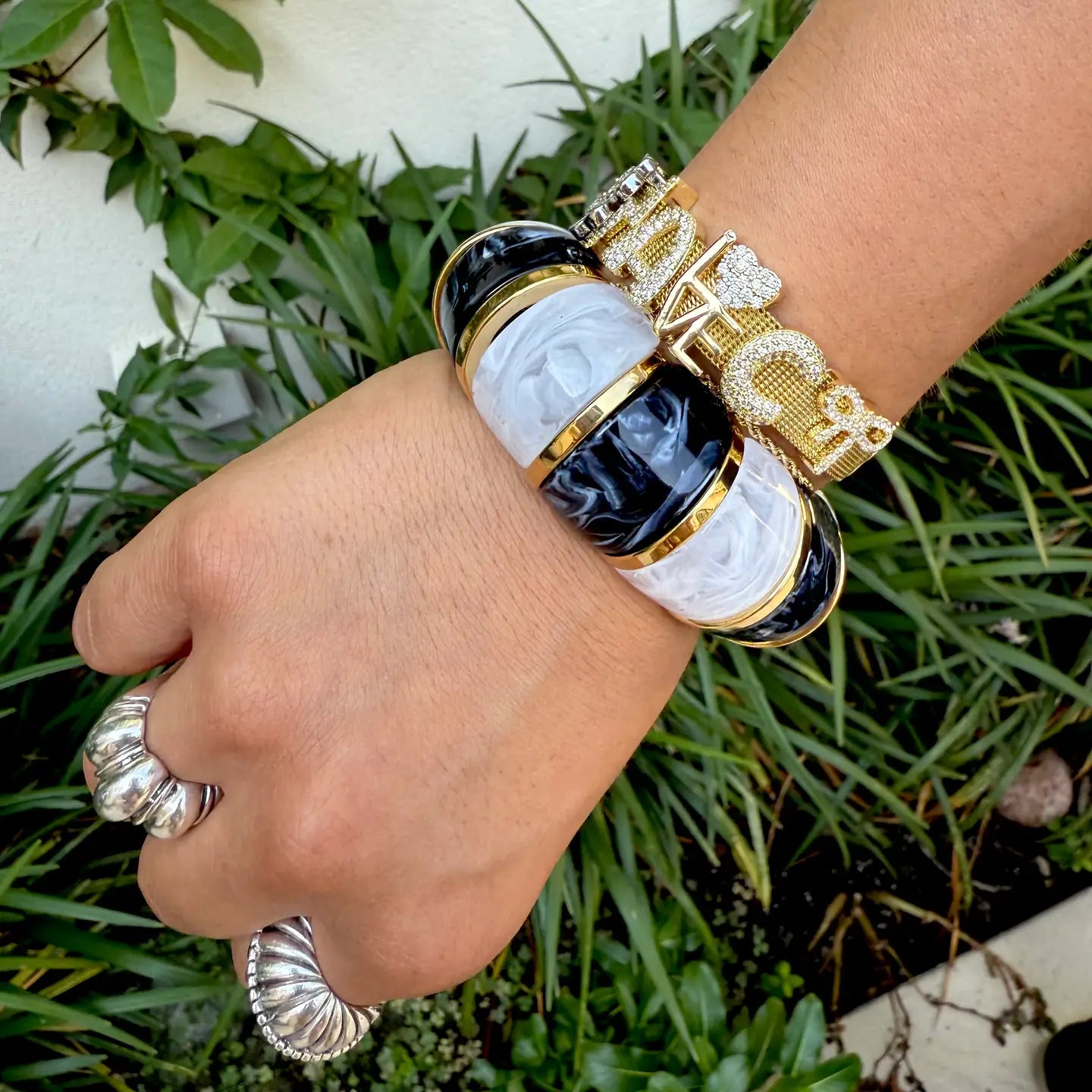Neva Bracelet in Black Mix