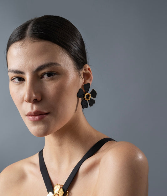 FINAL SALE Maxi Aurora Stud in Black