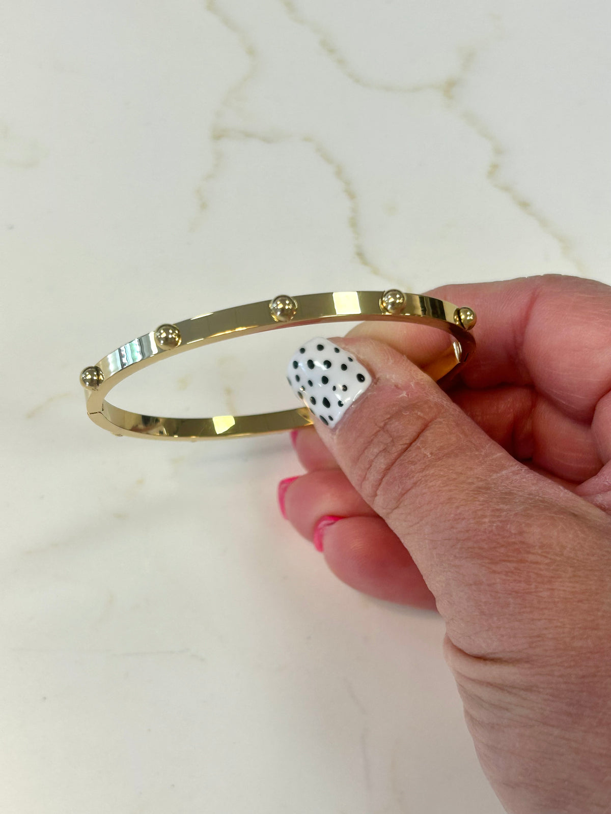 Gold Clasp Bangle