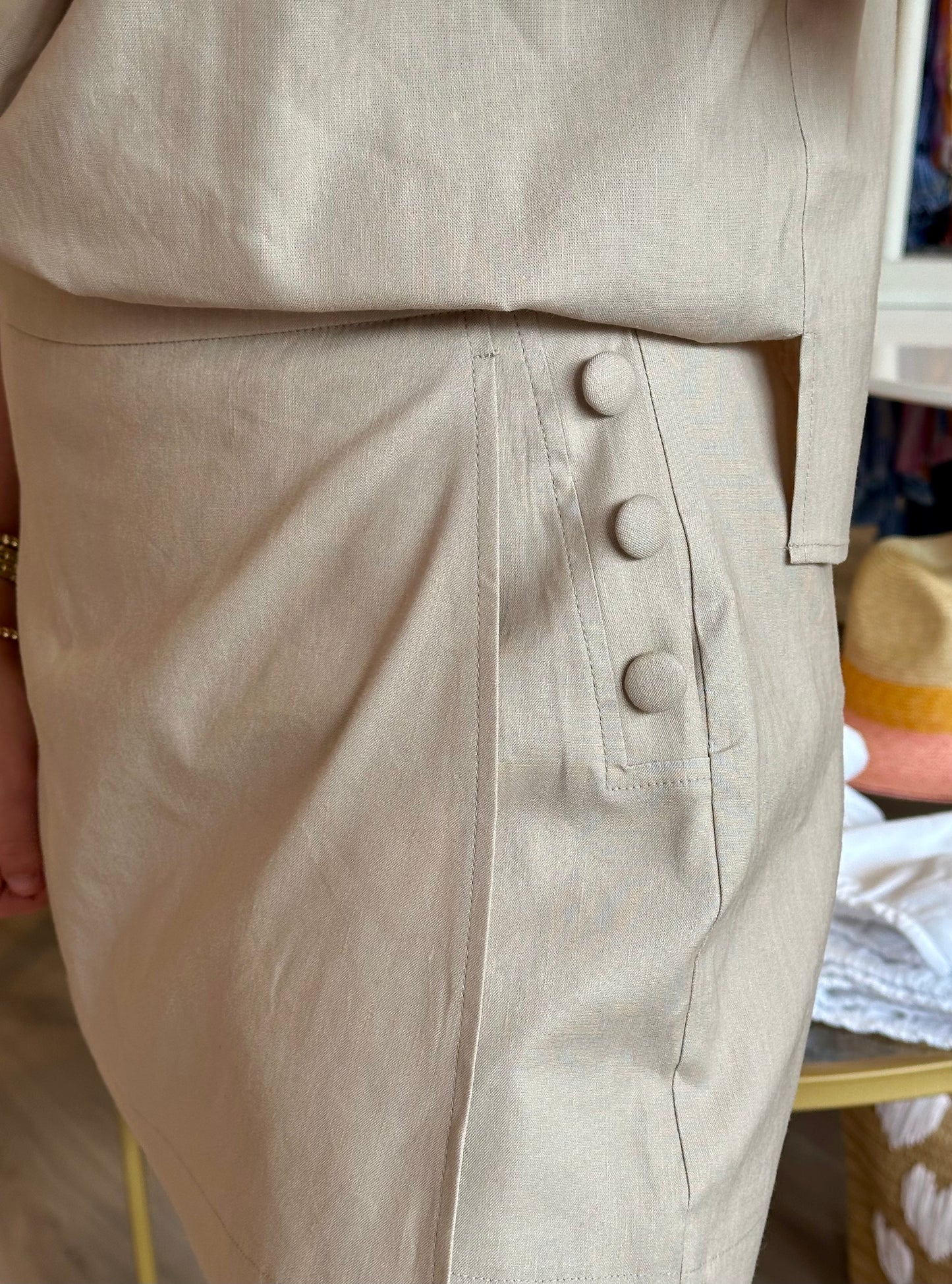 Amber Skort in Pebble