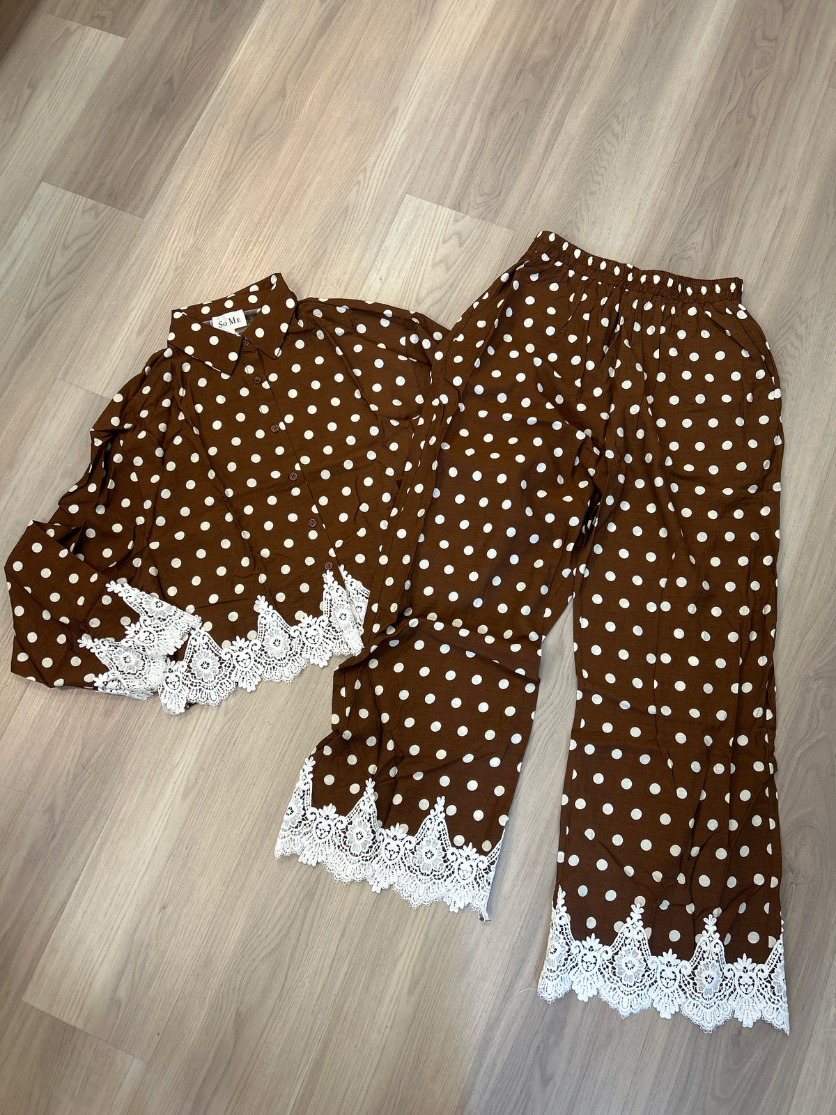 Chocolate Polka Dot Knit Trim Set