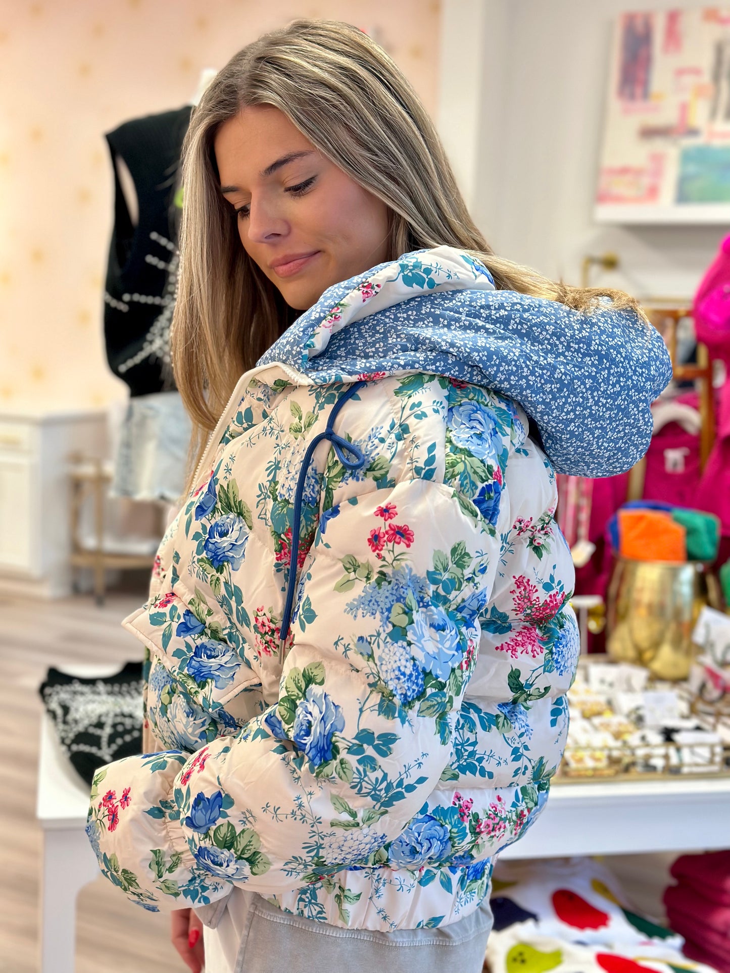 Puffer Jacket in Blue Floral
