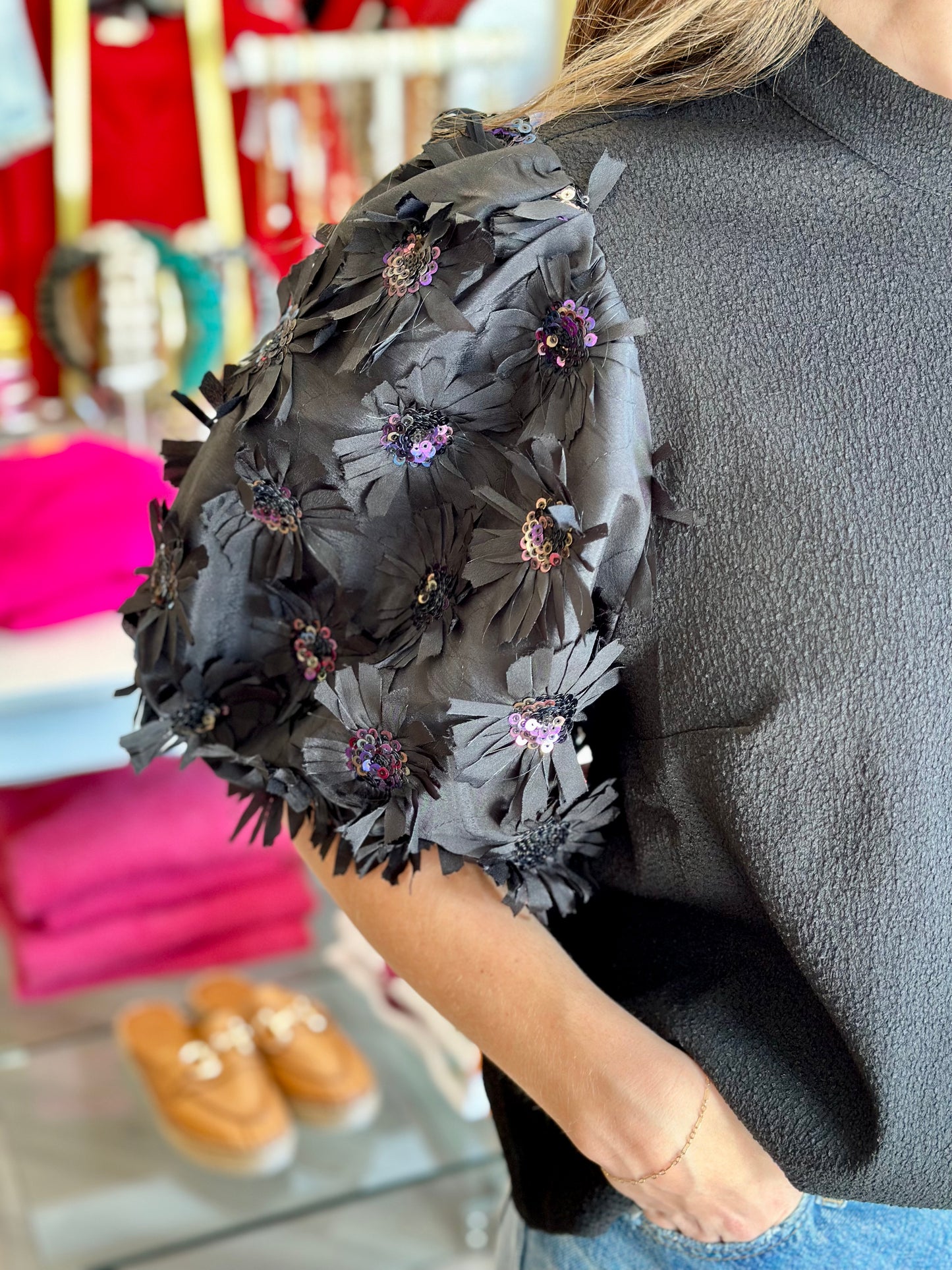 Puff Sleeve Textured Top in Black