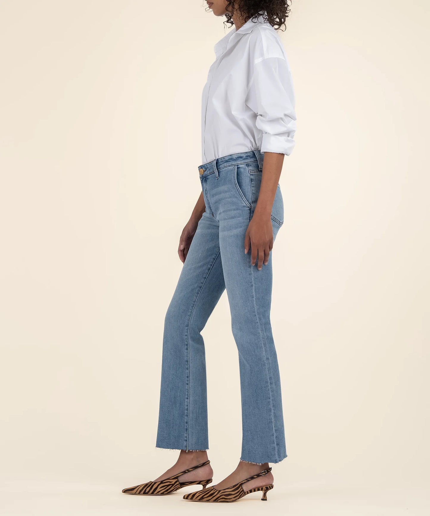 Kelsey Mid Rise Ankle Flare in Motivation