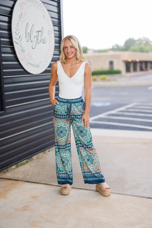 Retha Medallion Multicolor Pants