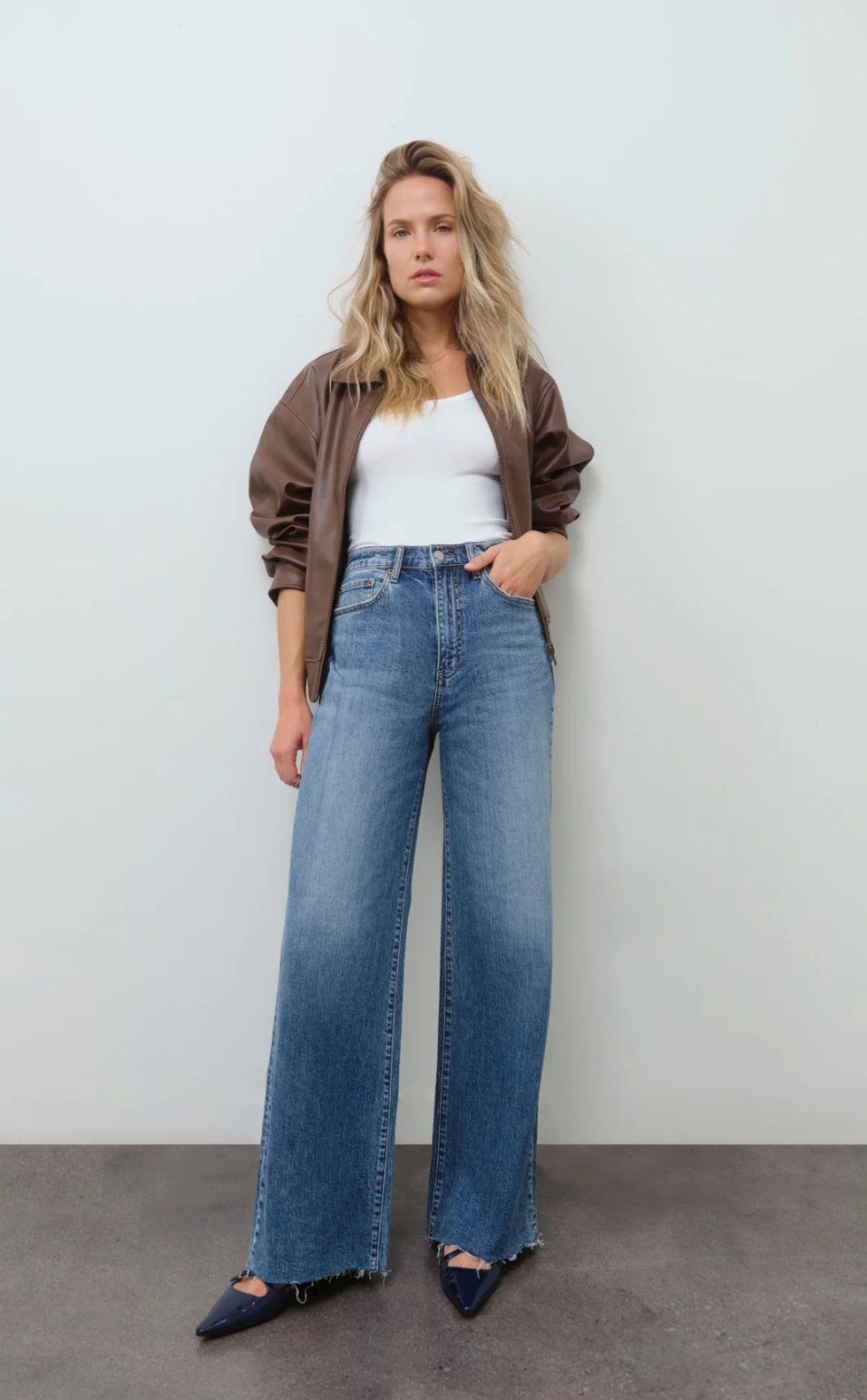Far Out High Rise Wide Leg in Stunner