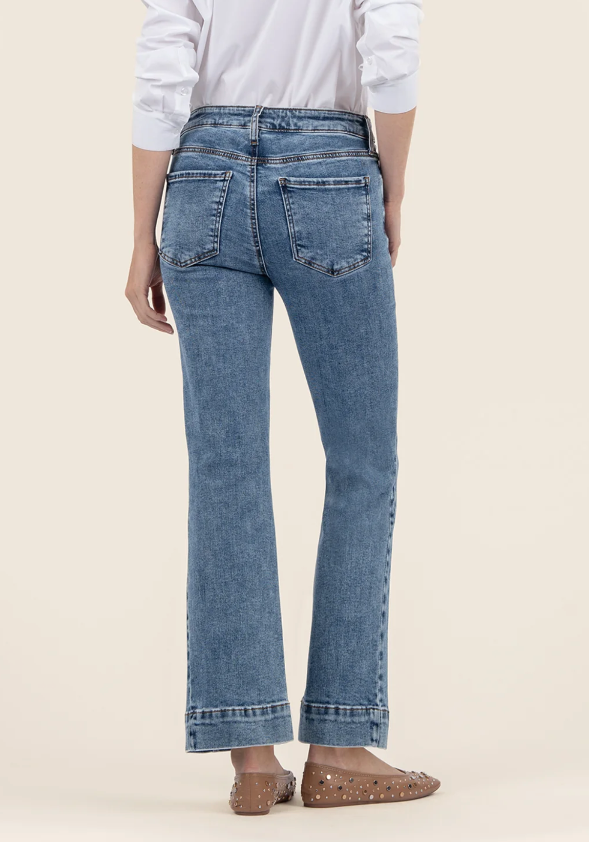 Kelsey High Rise Ankle Flare in Defend
