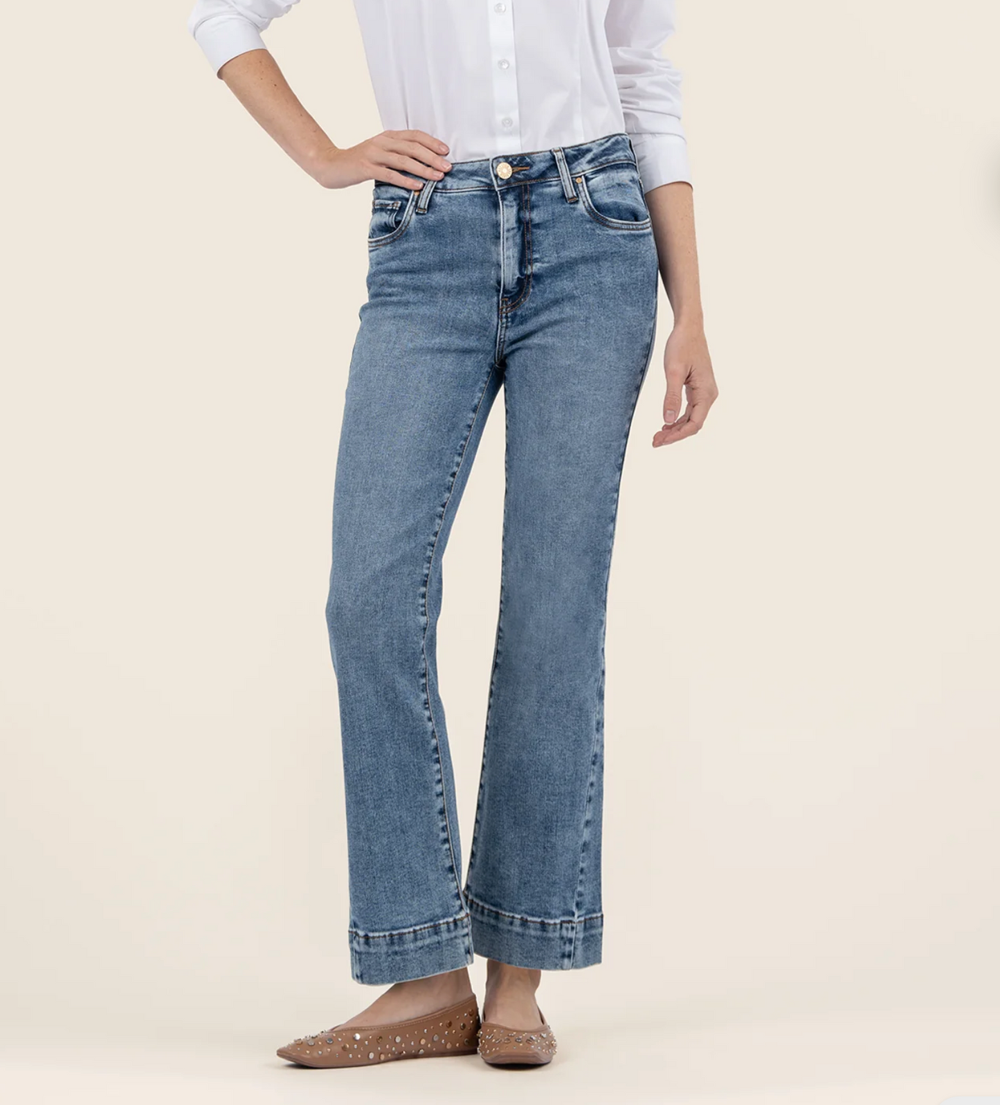 Kelsey High Rise Ankle Flare in Defend