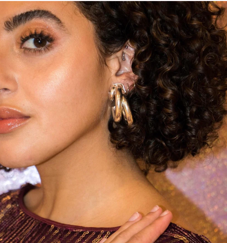 FINAL SALE Hazel Hoops in Shiny Gold
