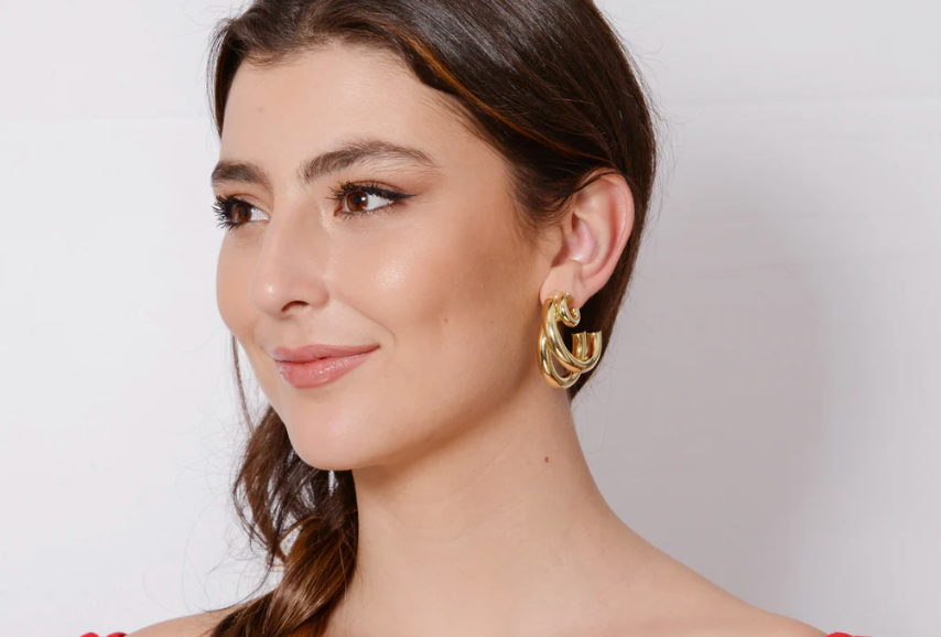 FINAL SALE Hazel Hoops in Shiny Gold
