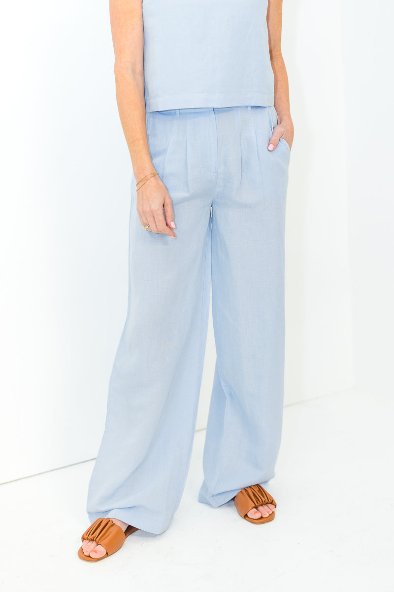FINAL SALE Birdie Linen Swing Top in Blue