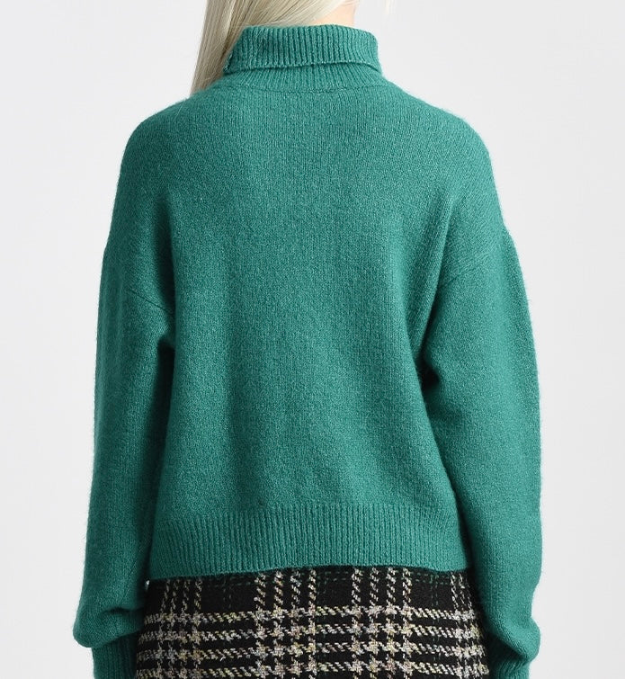 Turtleneck Sweater in Emerald Green