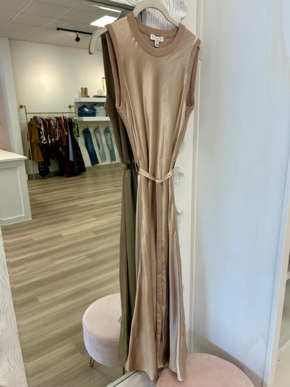 Final Sale-Sleeveless Satin Champagne Maxi Dress