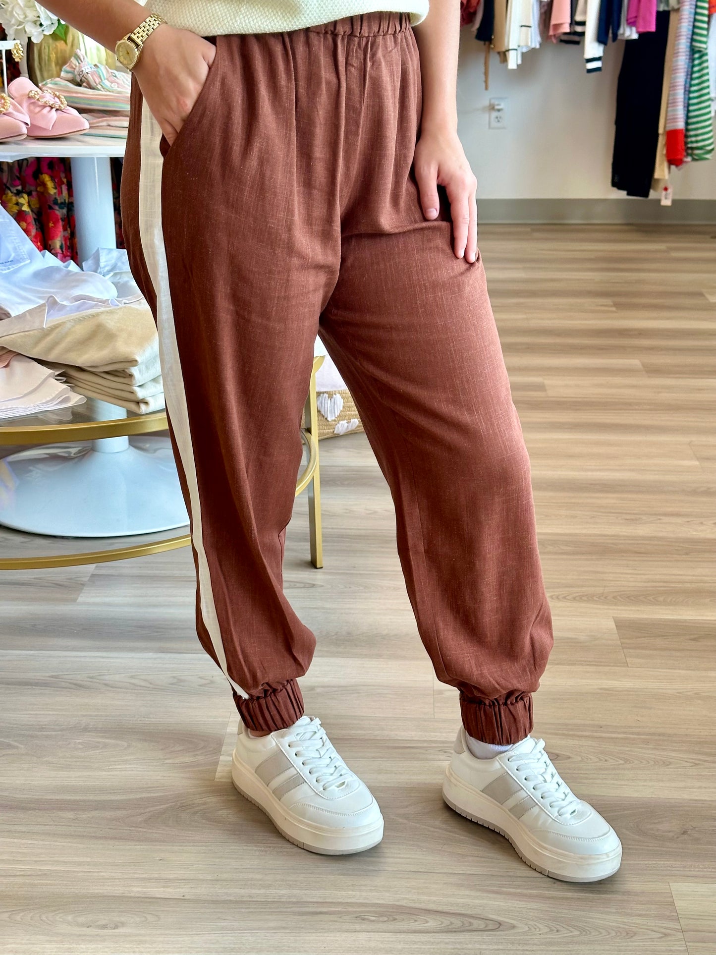 Final Sale-Auna Jogger in Woodland