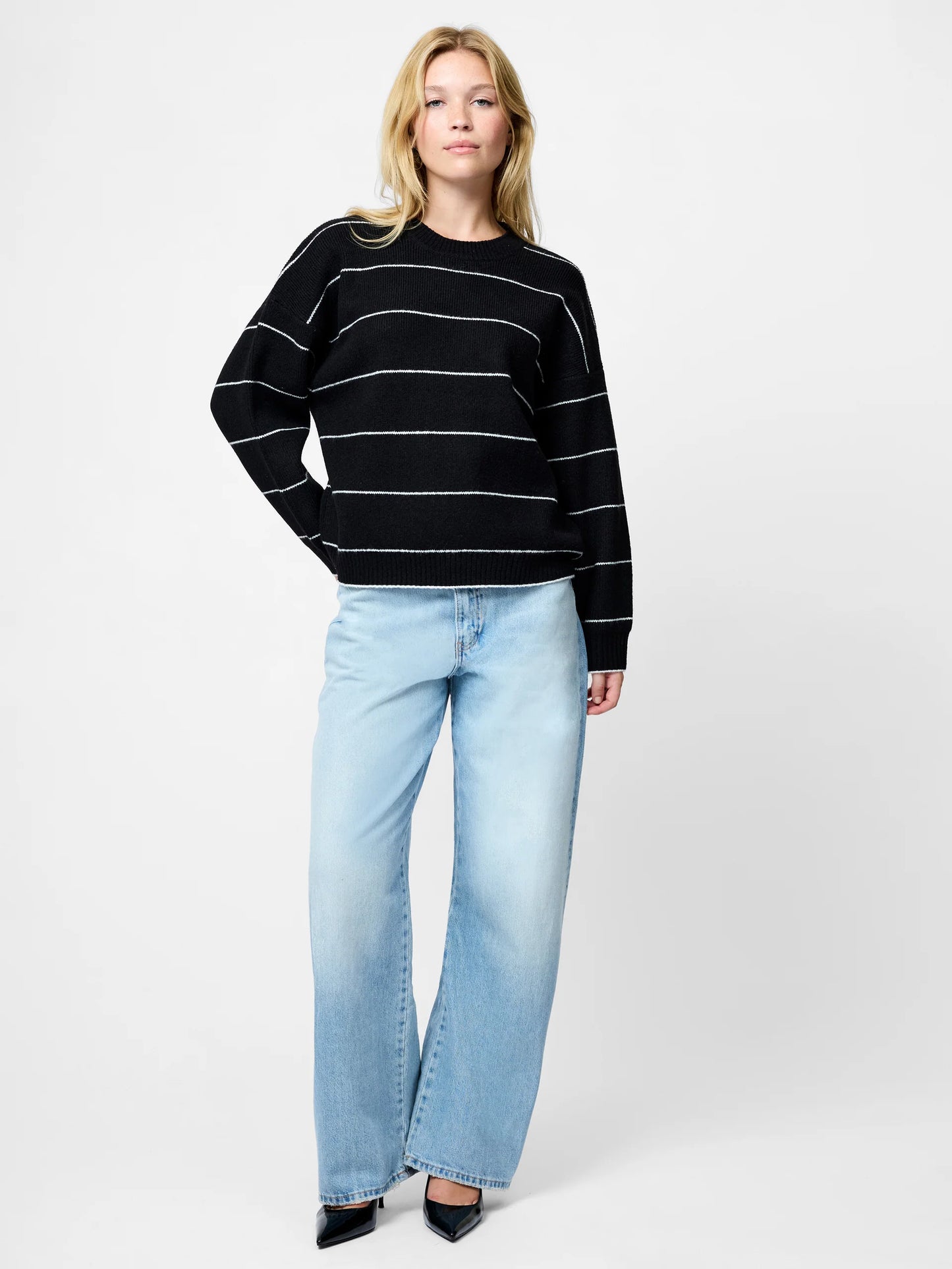 Riddley Knit Stripe in Black