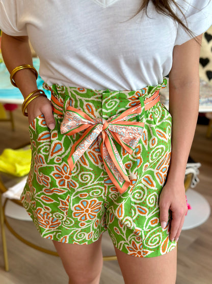 Shorts w/Scarf in Orange/Green