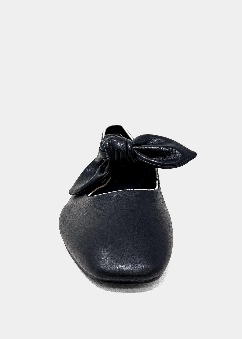 April Bow Flat in Black