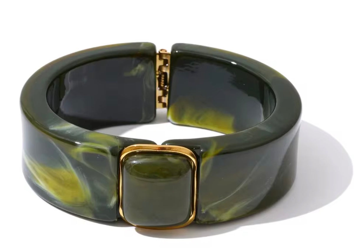 Rosie Statement Cuff