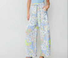 Load image into Gallery viewer, Wide Pants in Blue Floral
