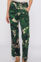 Load image into Gallery viewer, Tropical Print Pant
