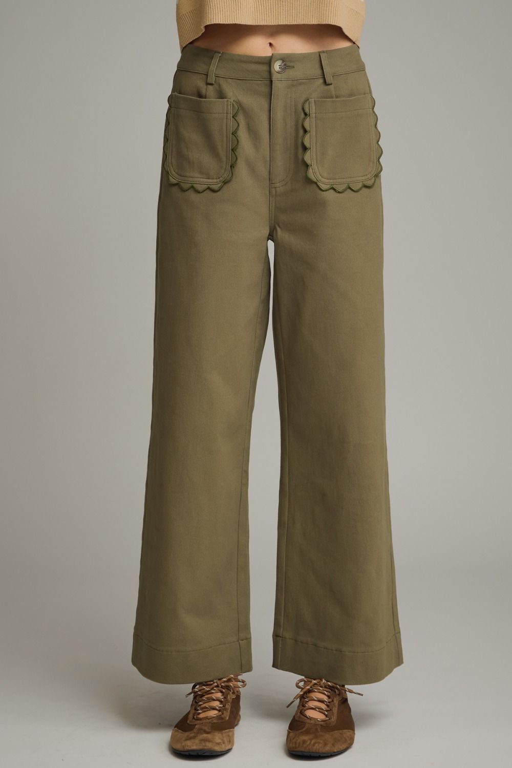 Oli Scalloped Pant in Olive
