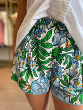 Load image into Gallery viewer, Amelie Shorts in Betty Print
