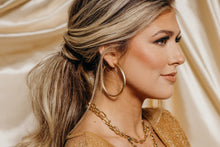 Load image into Gallery viewer, Kenny Earring in Gold
