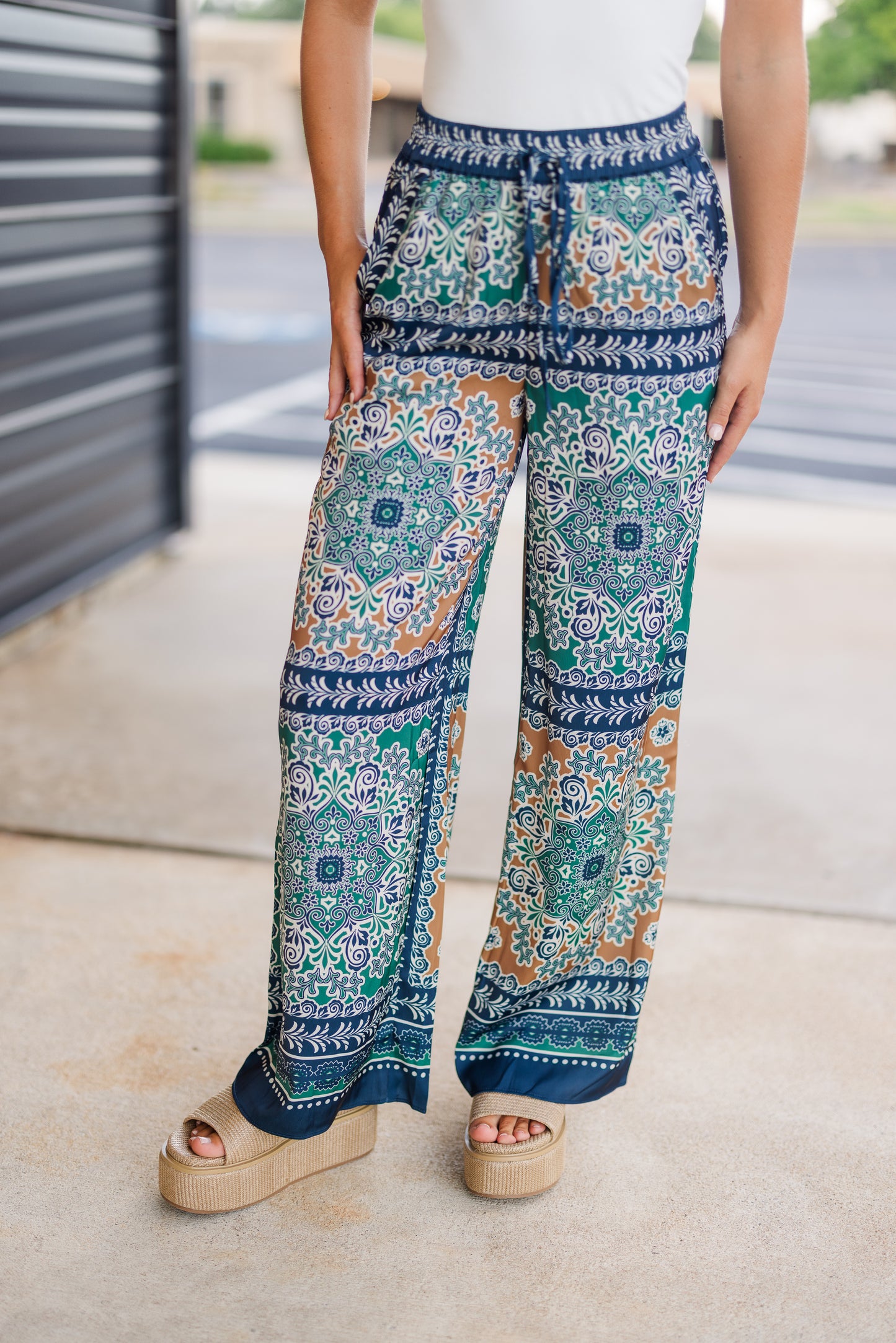 Retha Medallion Multicolor Pants