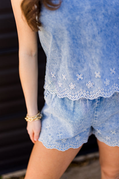 Embroidered Denim Shorts W/Scalloped Hem