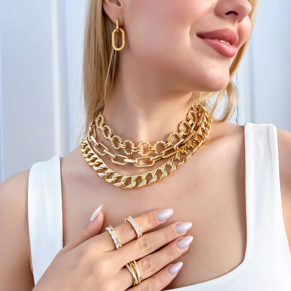 Twisted O Chain Necklace