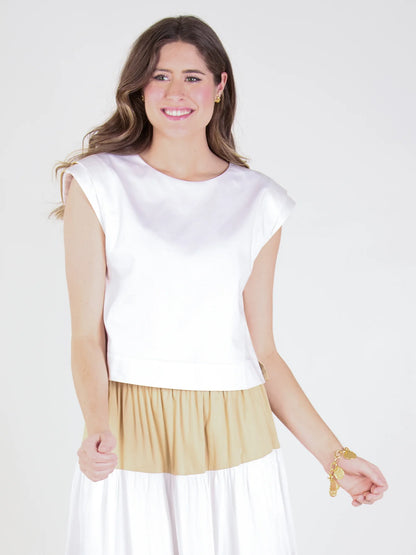 Hatti Tank in White Sand