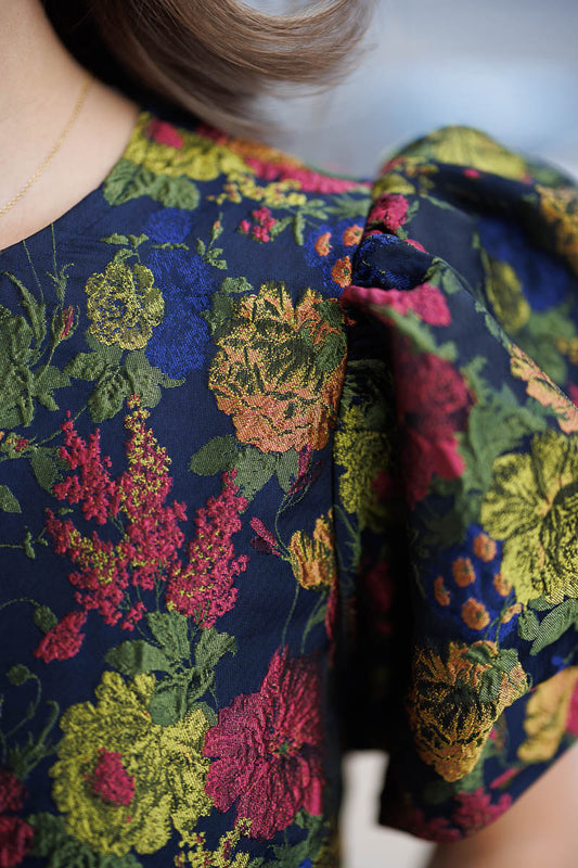 FINAL SALE Puff Sleeve Textured Detail Top