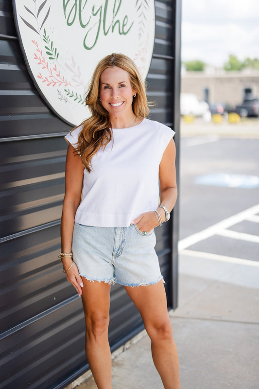 Hatti Tank in White Sand