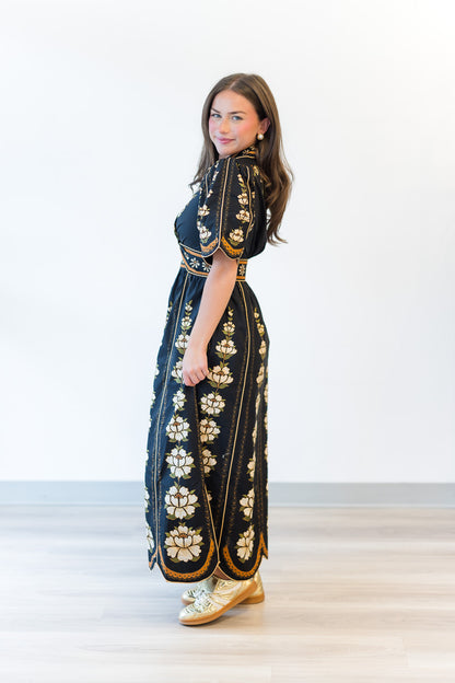 Midi Embroidered Flowers Dress in Black