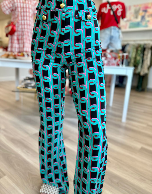 Lulu Pant in Black
