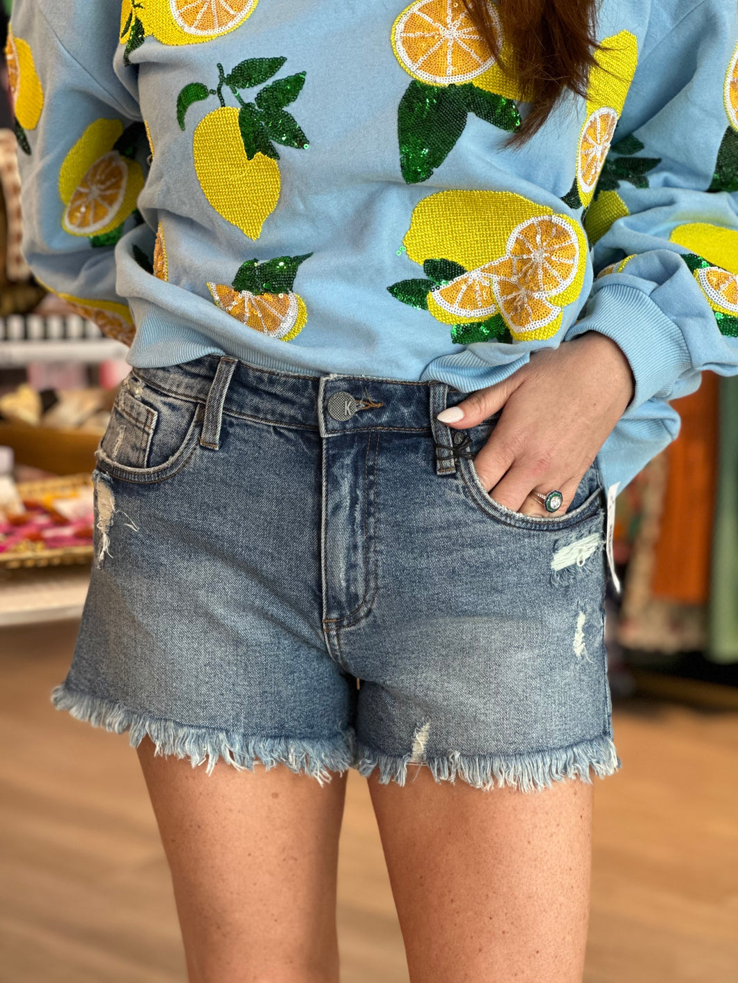 Jane High Rise Fray Hem Short in Instruction