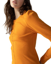 Load image into Gallery viewer, Puff Sleeve Tee in Pumpkin
