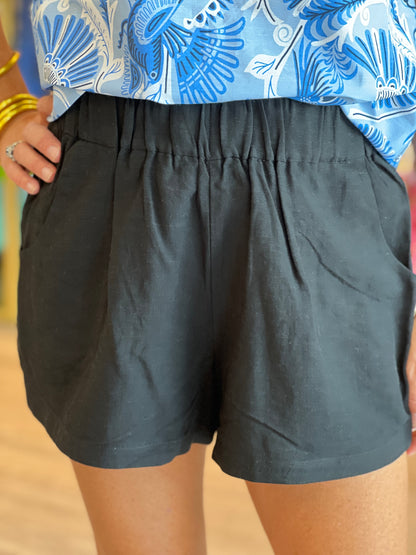 Cailan Short in Black.