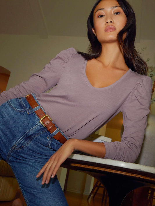 Elizabeth Tee in Hopeless Romantic