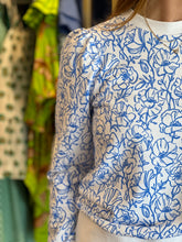 Load image into Gallery viewer, Terry Puff Sleeve Sweatshirt in Vine Print
