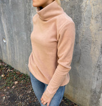 Load image into Gallery viewer, Tiburon Turtleneck in Camel
