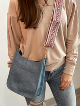 Load image into Gallery viewer, Small Messenger Bag in Light Blue
