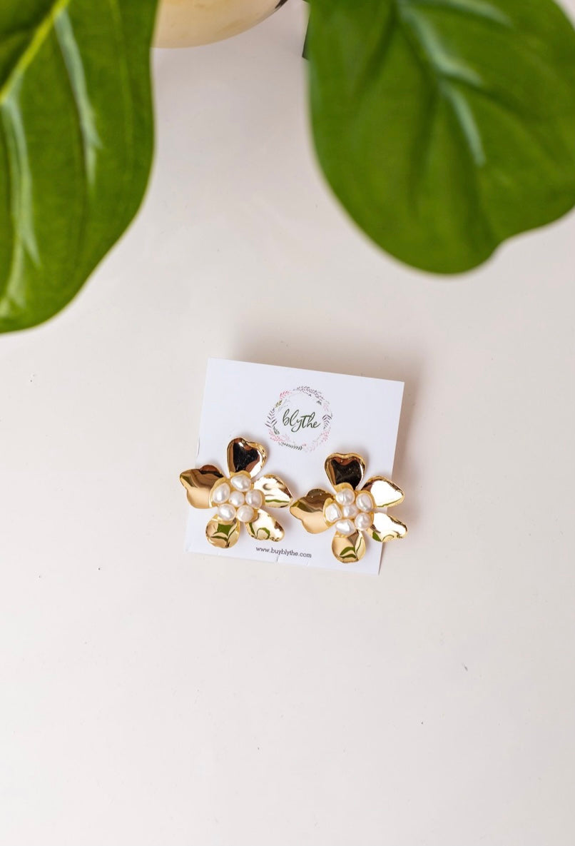 Hazel Gold Flower w/Pearls
