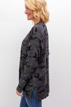 Load image into Gallery viewer, Citiscape Cardi in Camo
