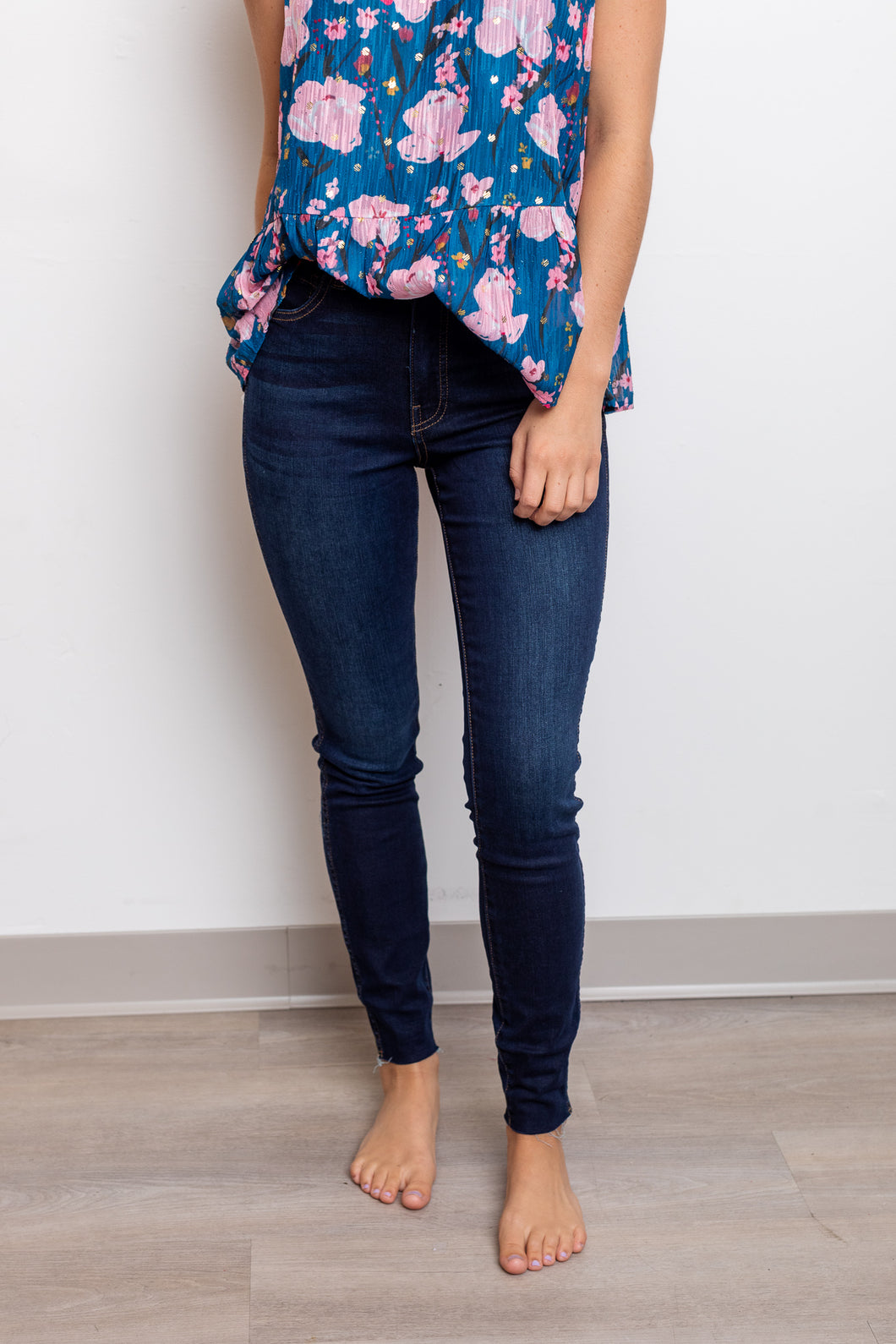 Connie High Rise Jean in Dark Wash