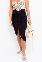 Load image into Gallery viewer, Pareo Skirt in Black
