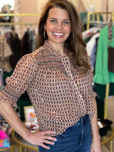 Load image into Gallery viewer, The Nicole Shirt in Spice Print

