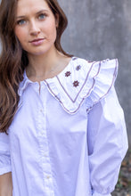 Load image into Gallery viewer, Floral Collar Button Up
