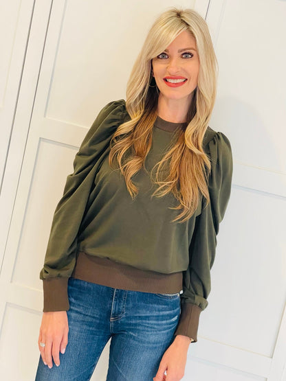 Sutton Sweatshirt in Olive