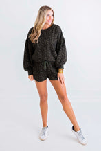 Load image into Gallery viewer, Leopard Sweatshirt Set

